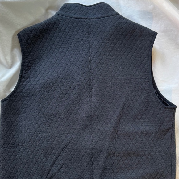 Mossimo Supply Co. Vest. Excellent condition. Size Medium. - Picture 2 of 5